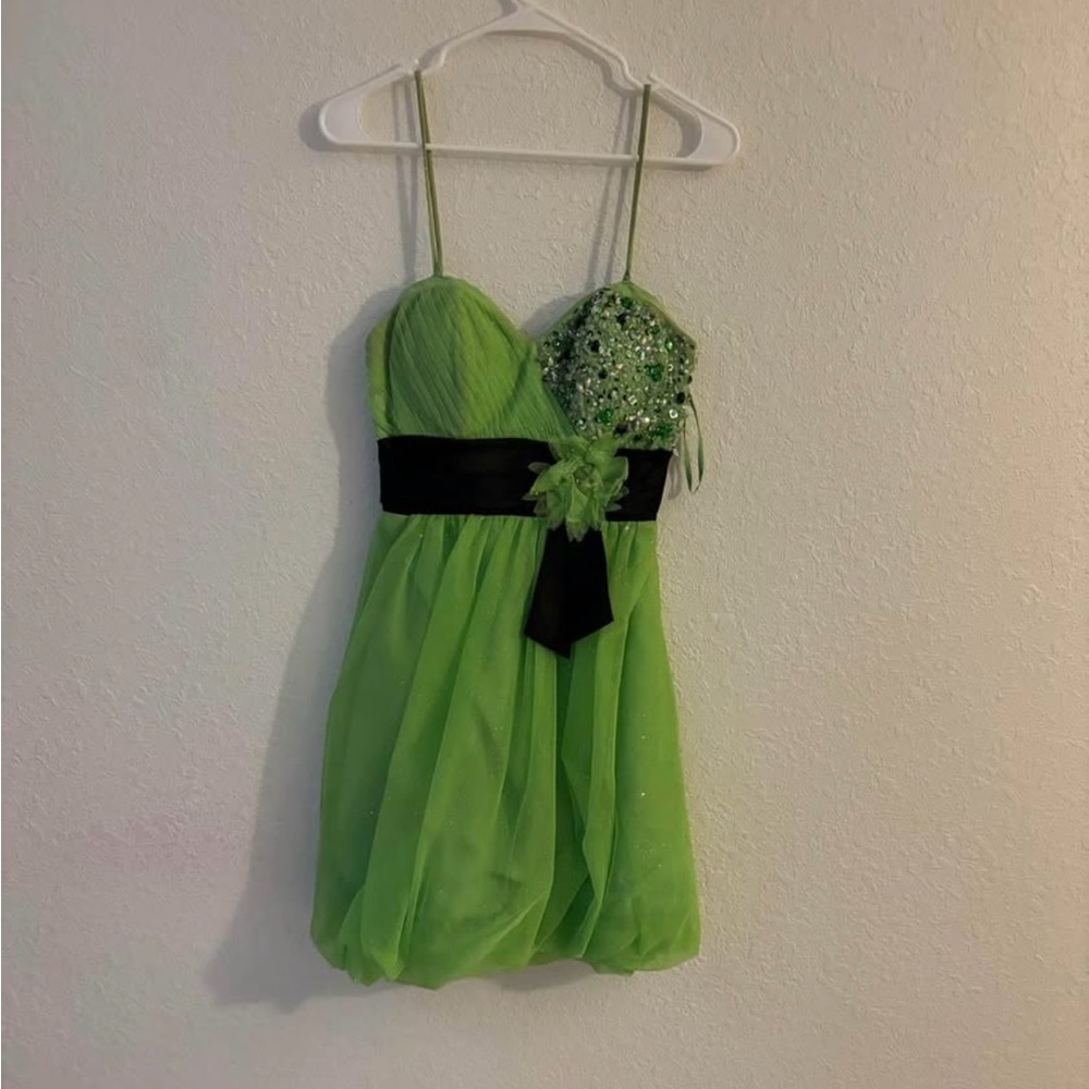 Green Babydoll Prom Dress with Sweetheart Neckline